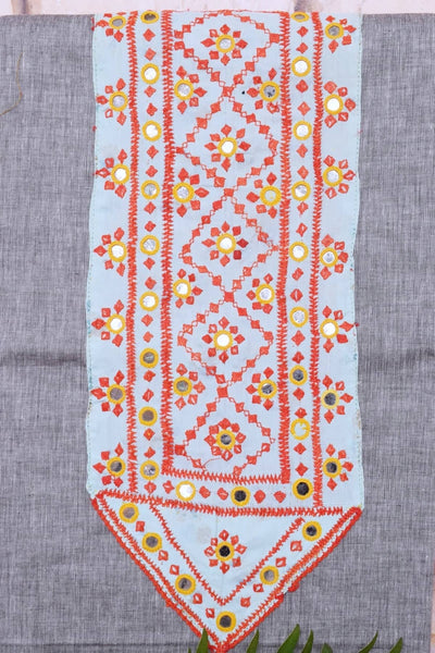Hand Embroidered Sindhi Work. #Latest #Kutch #Work #Embroidery #Kurti |  Hand embroidery dress, Kurta designs, Kutch work designs